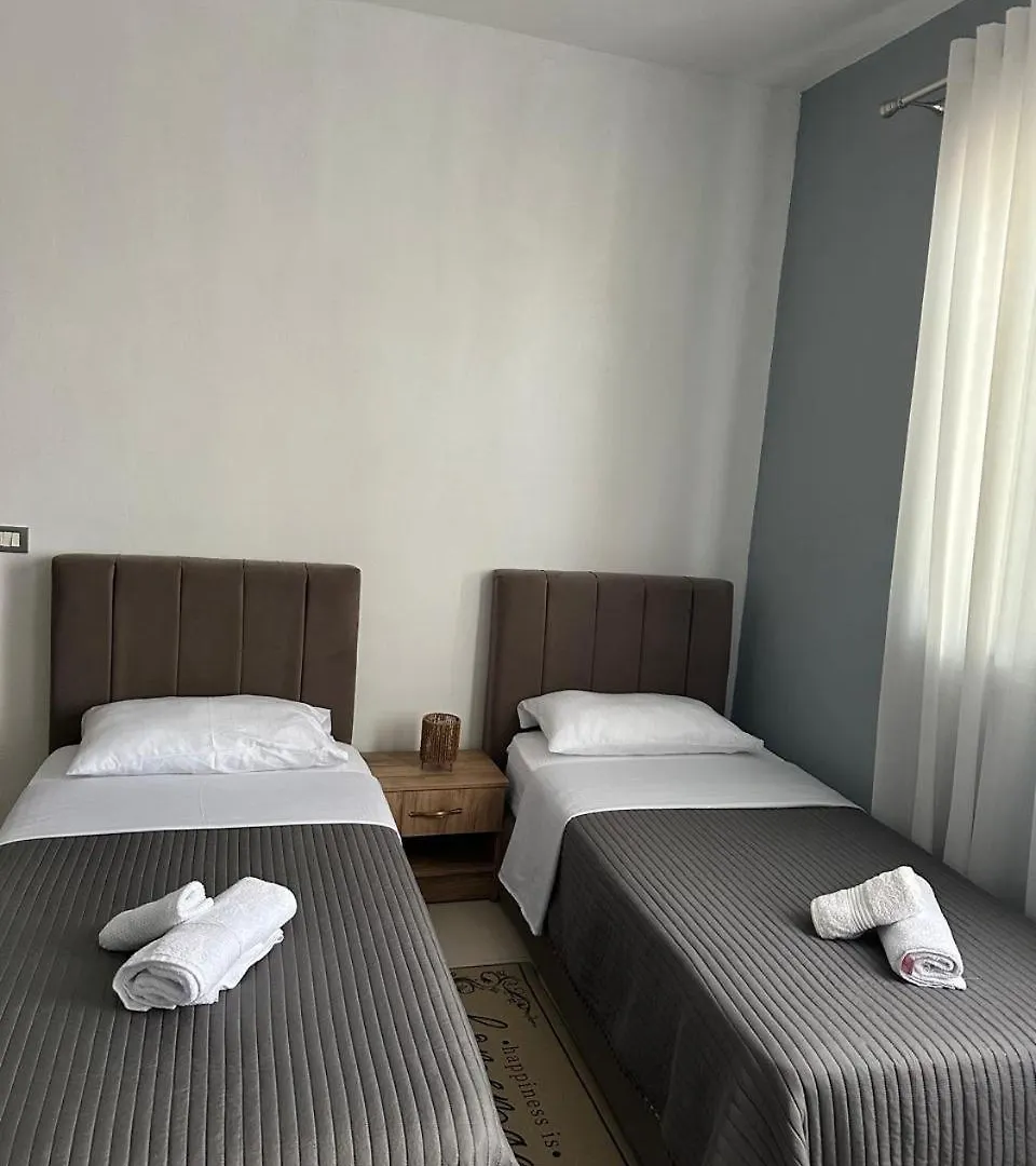 Adore Apartaments Shkodër 0*,